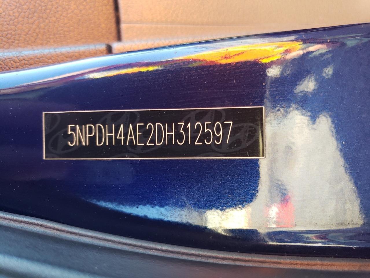 2013 Hyundai Elantra - Image 12