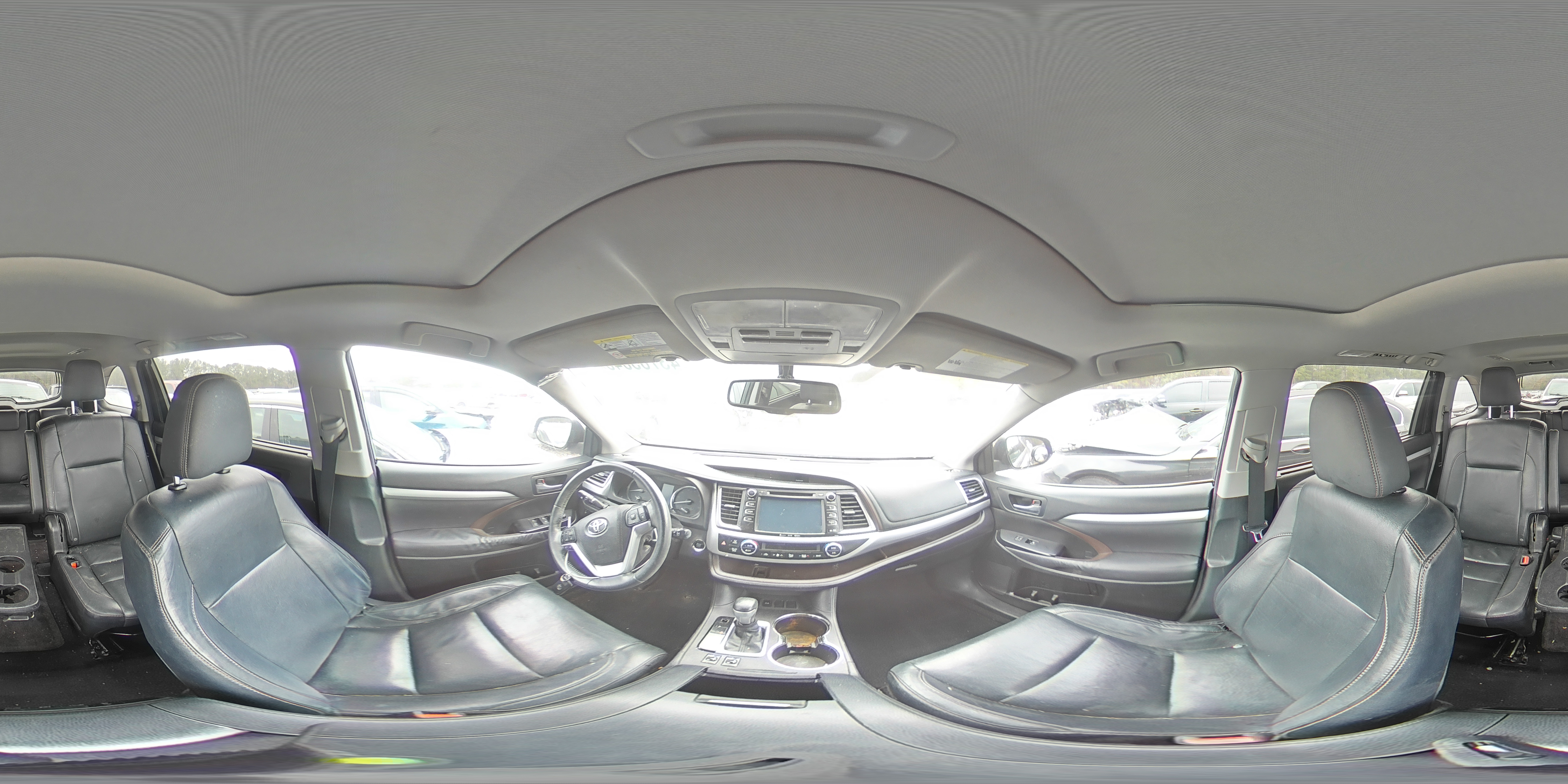 2016 Toyota Highlander - Image 13