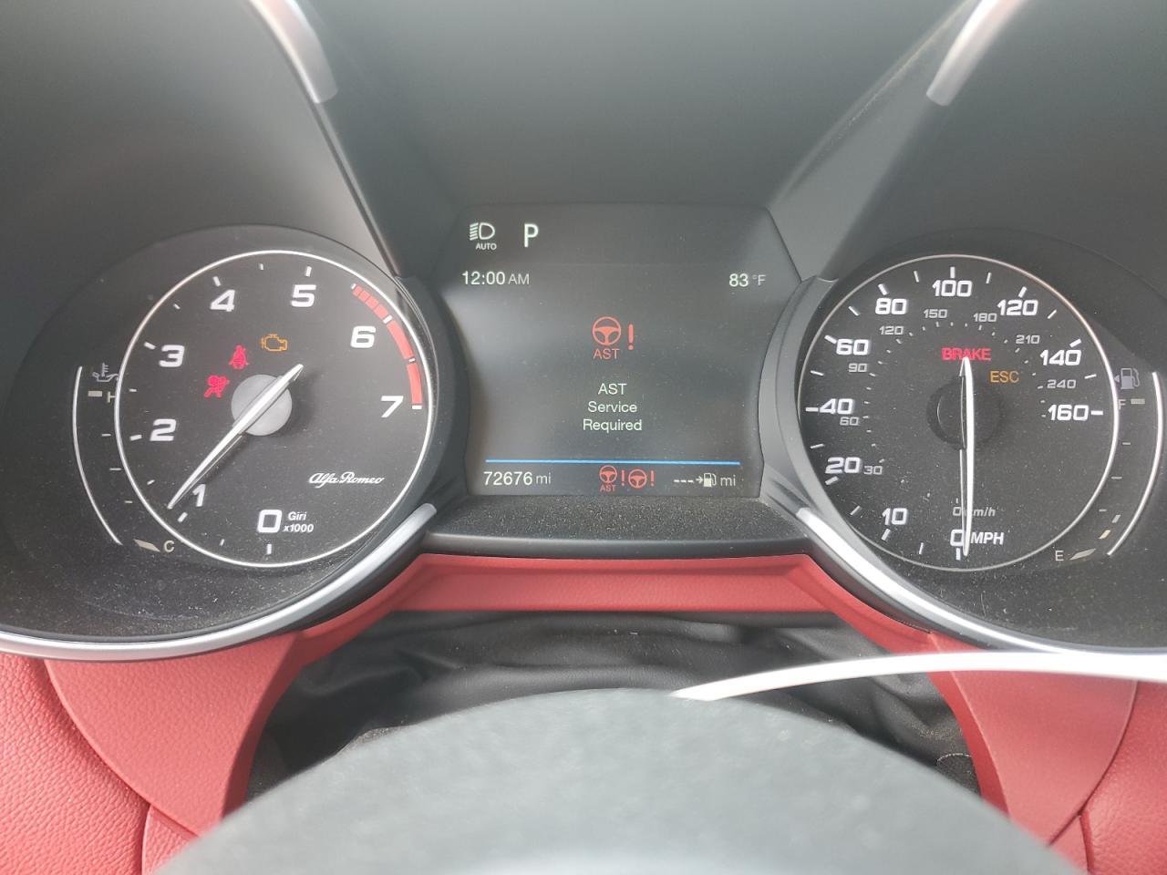 2018 Alfa Romeo Giulia - Image 9