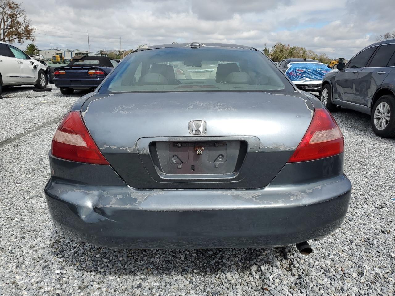 2005 Honda Accord - Image 6