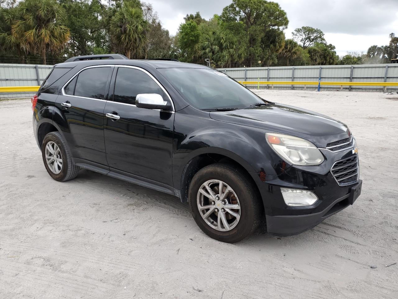 2016 Chevrolet Equinox - Image 4