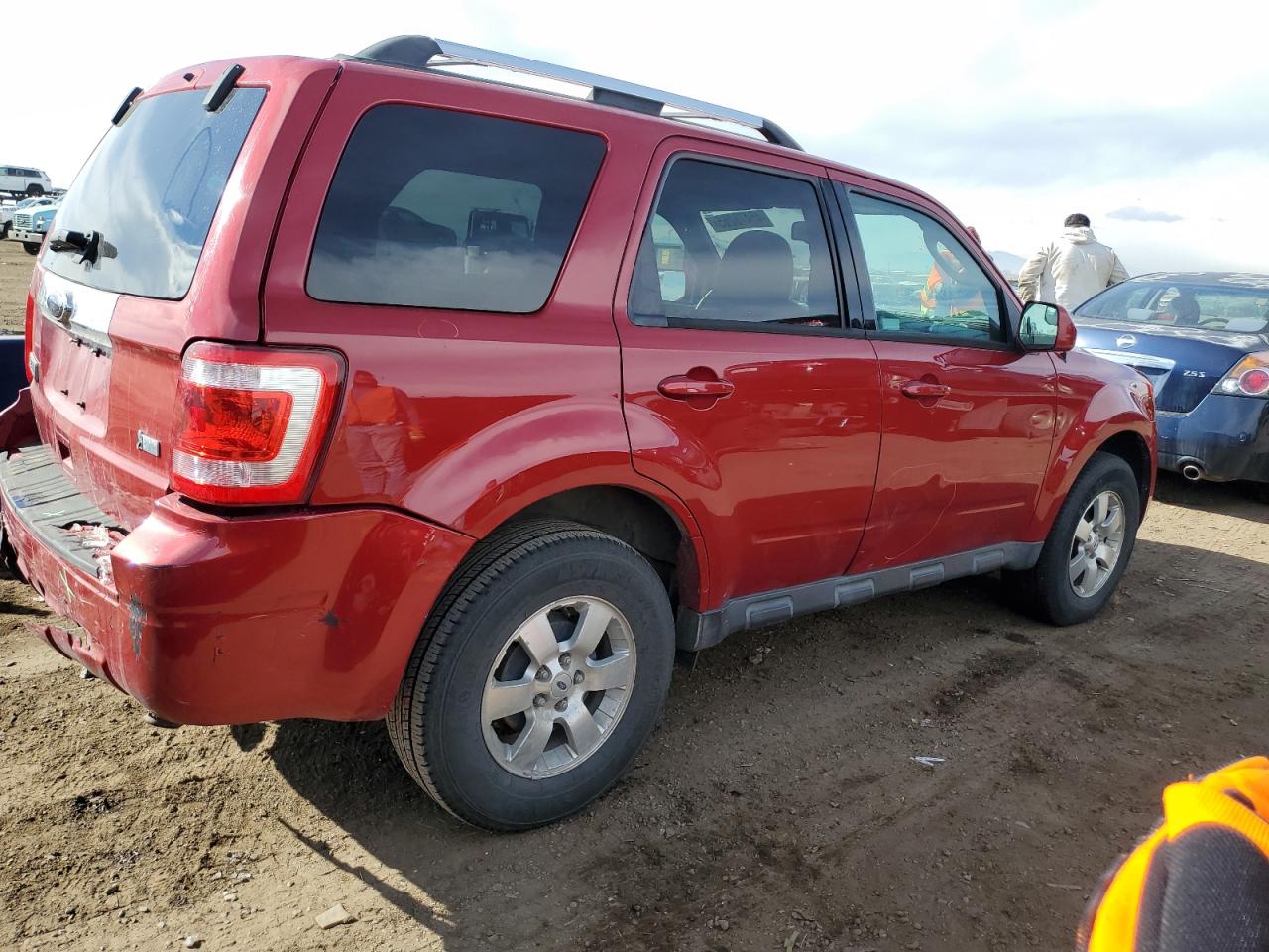 2010 Ford Escape - Image 3
