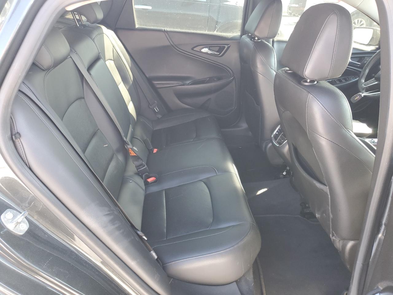 2016 Chevrolet Malibu - Image 10