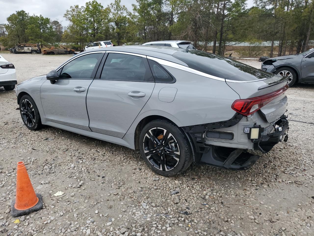 2023 Kia K5 - Image 2