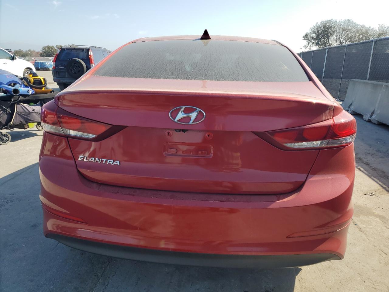 2018 Hyundai Elantra - Image 6