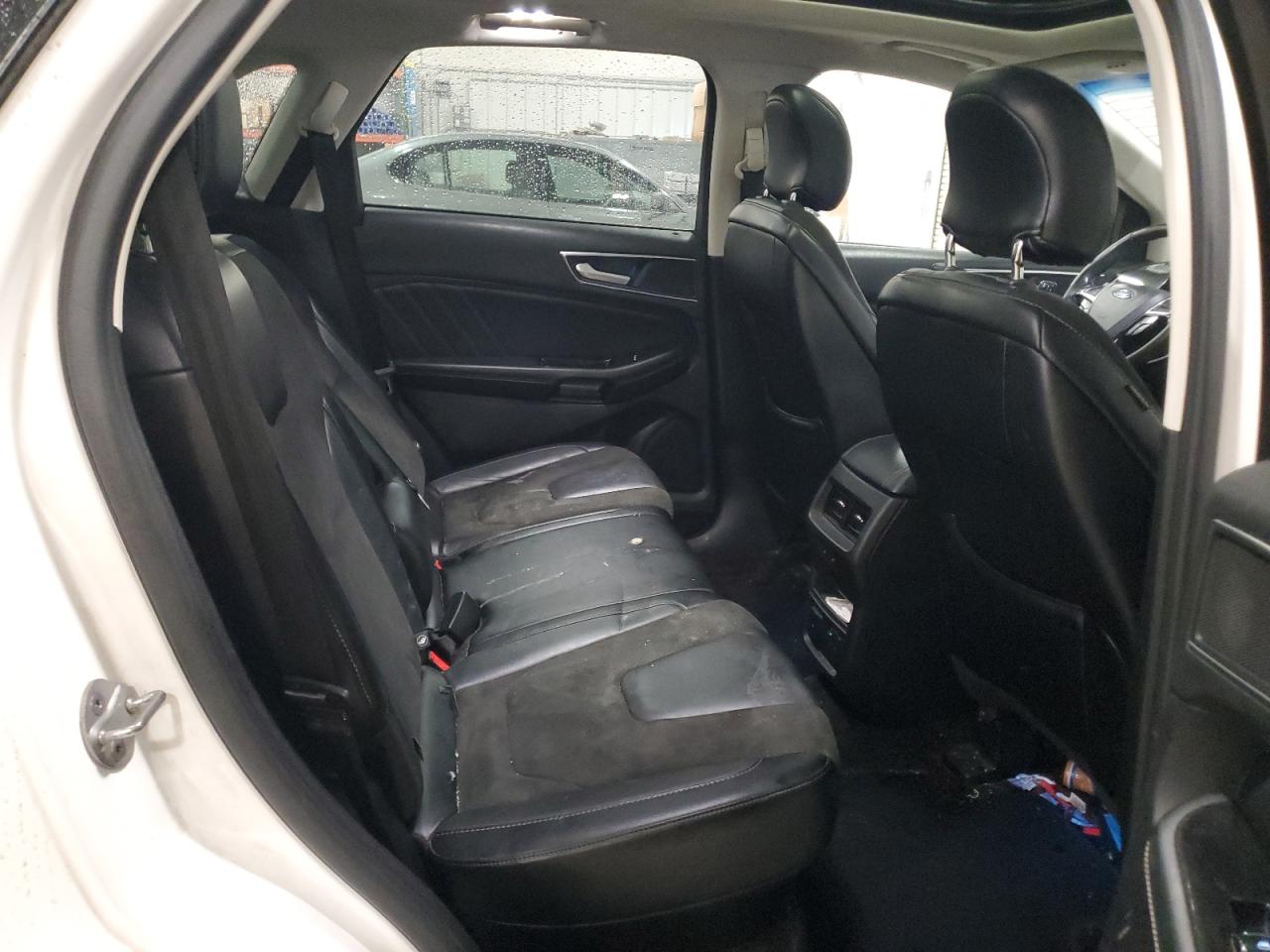 2015 Ford Edge - Image 11