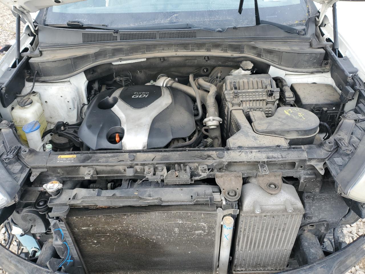 2013 Hyundai Santa Fe - Image 12