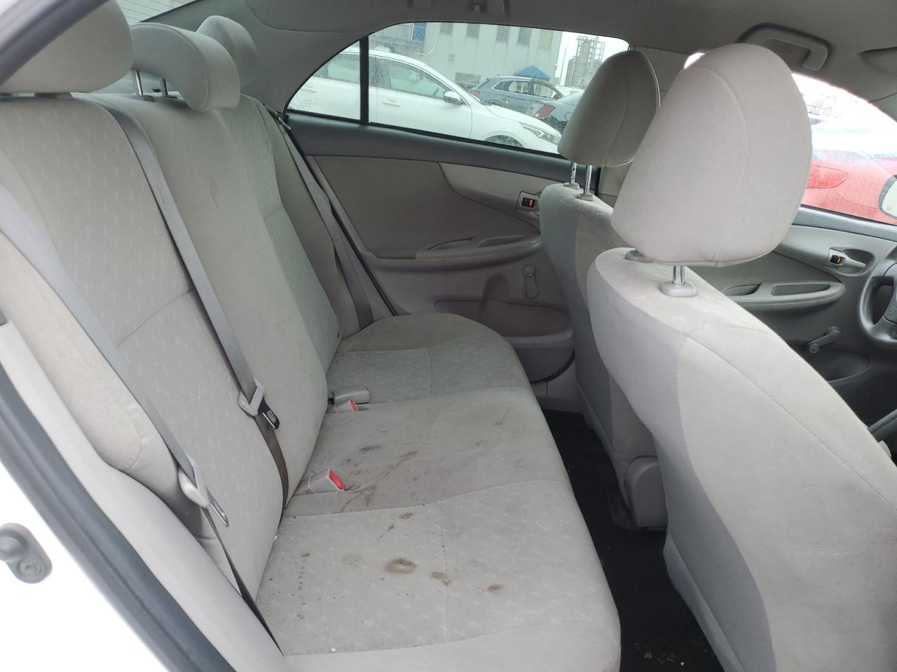 2010 Toyota Corolla - Image 10