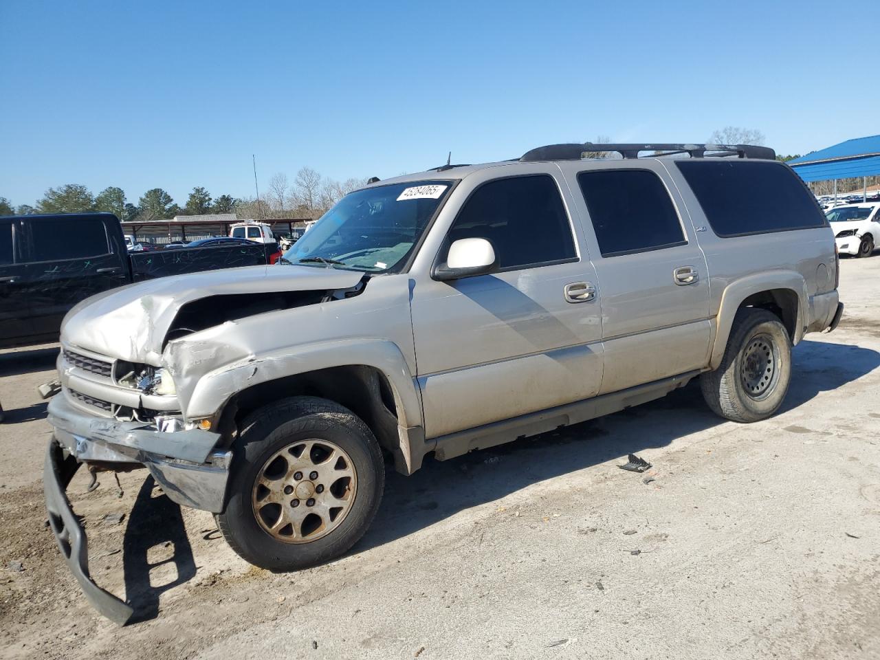 2005 Chevrolet Suburban - Image 1