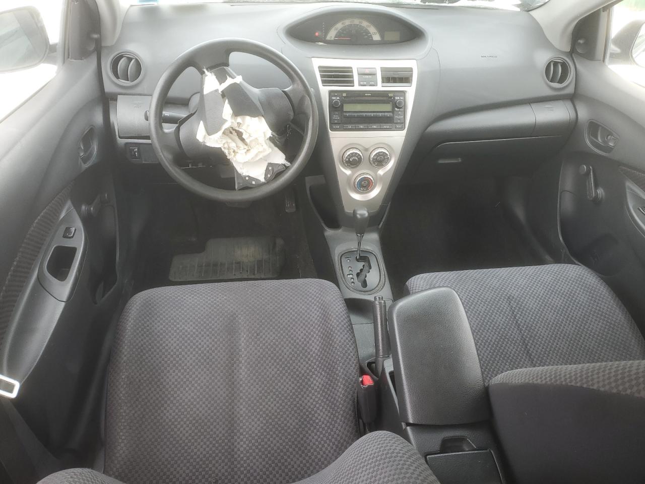 2007 Toyota Yaris - Image 8