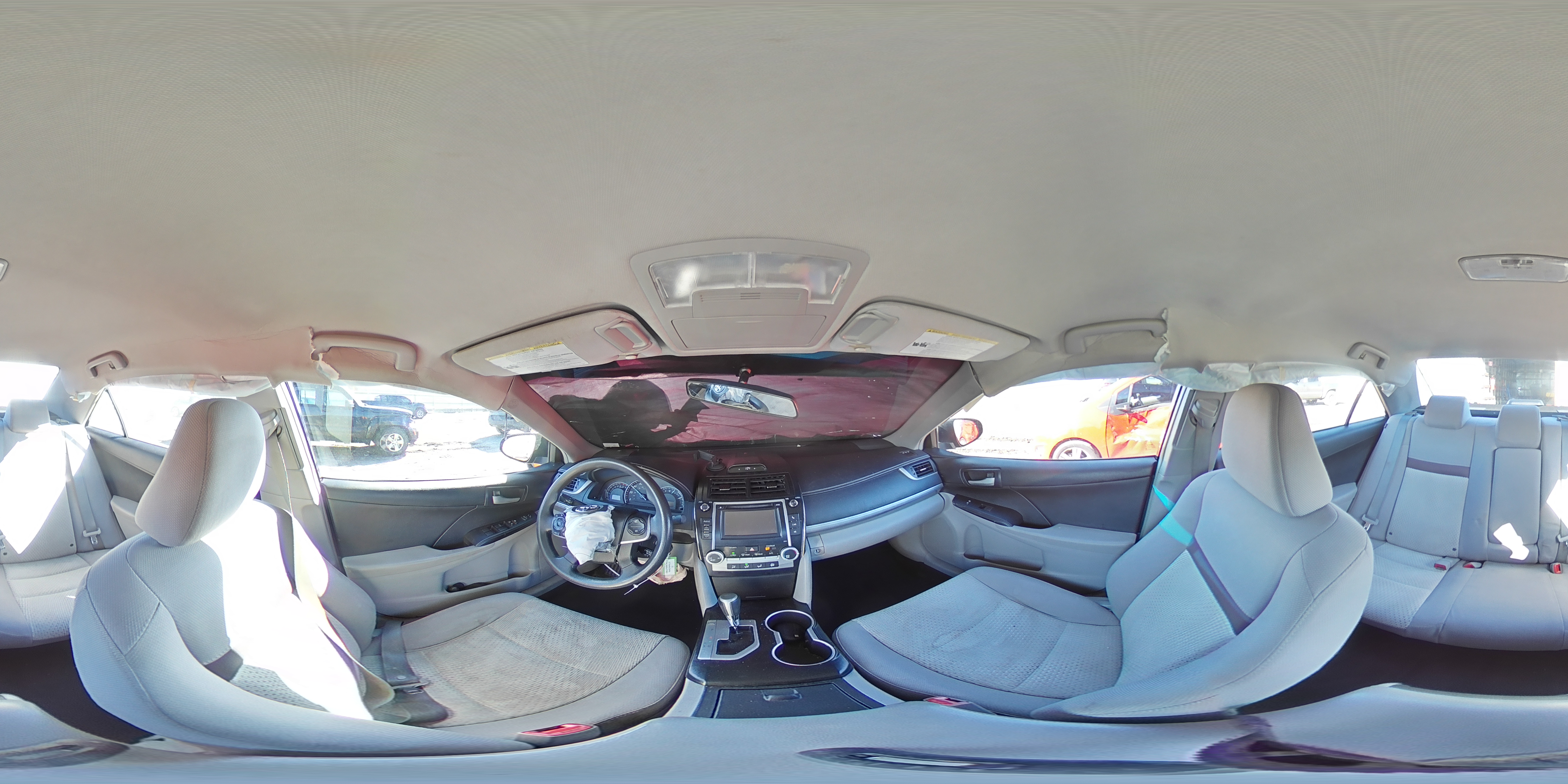 2013 Toyota Camry - Image 12