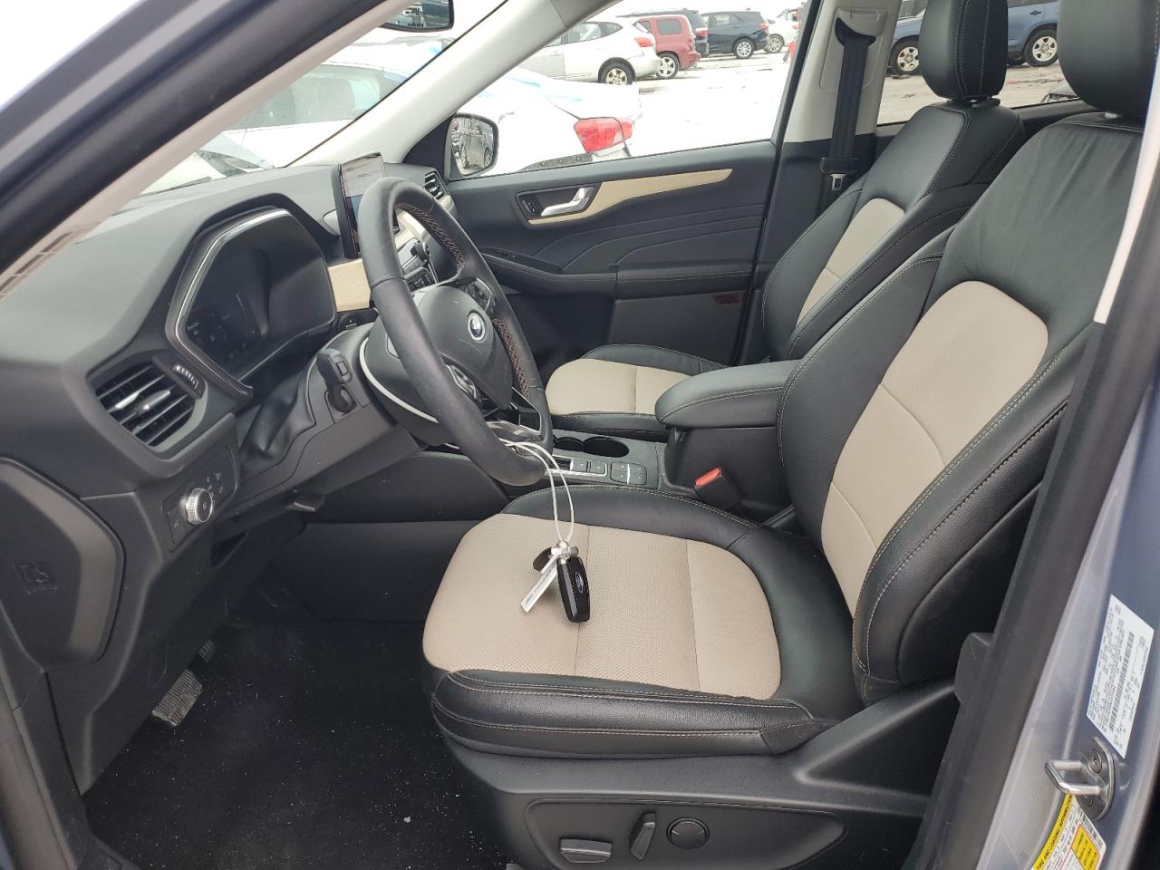 2022 Ford Escape - Image 7
