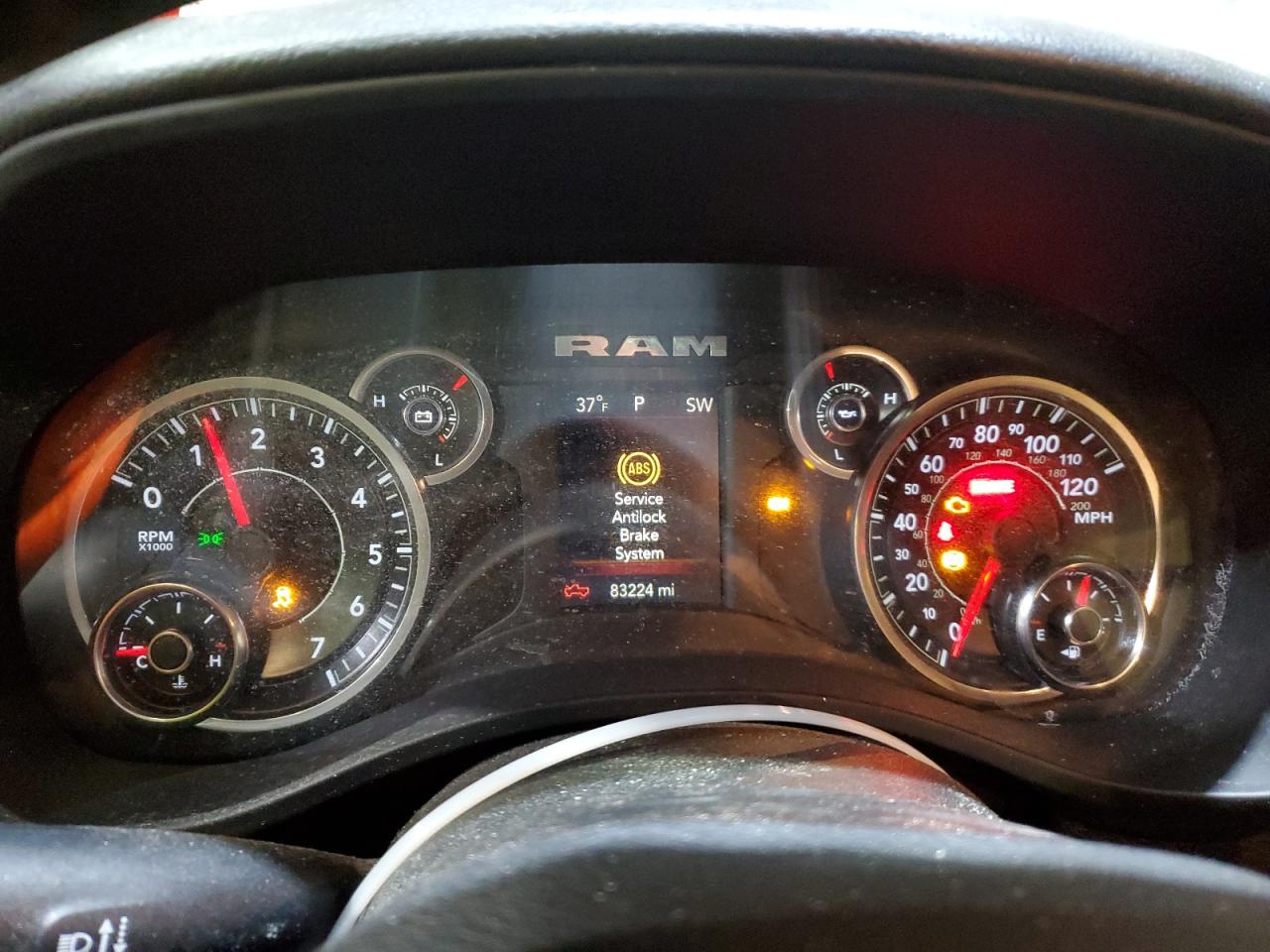 2021 RAM 1500 - Image 9