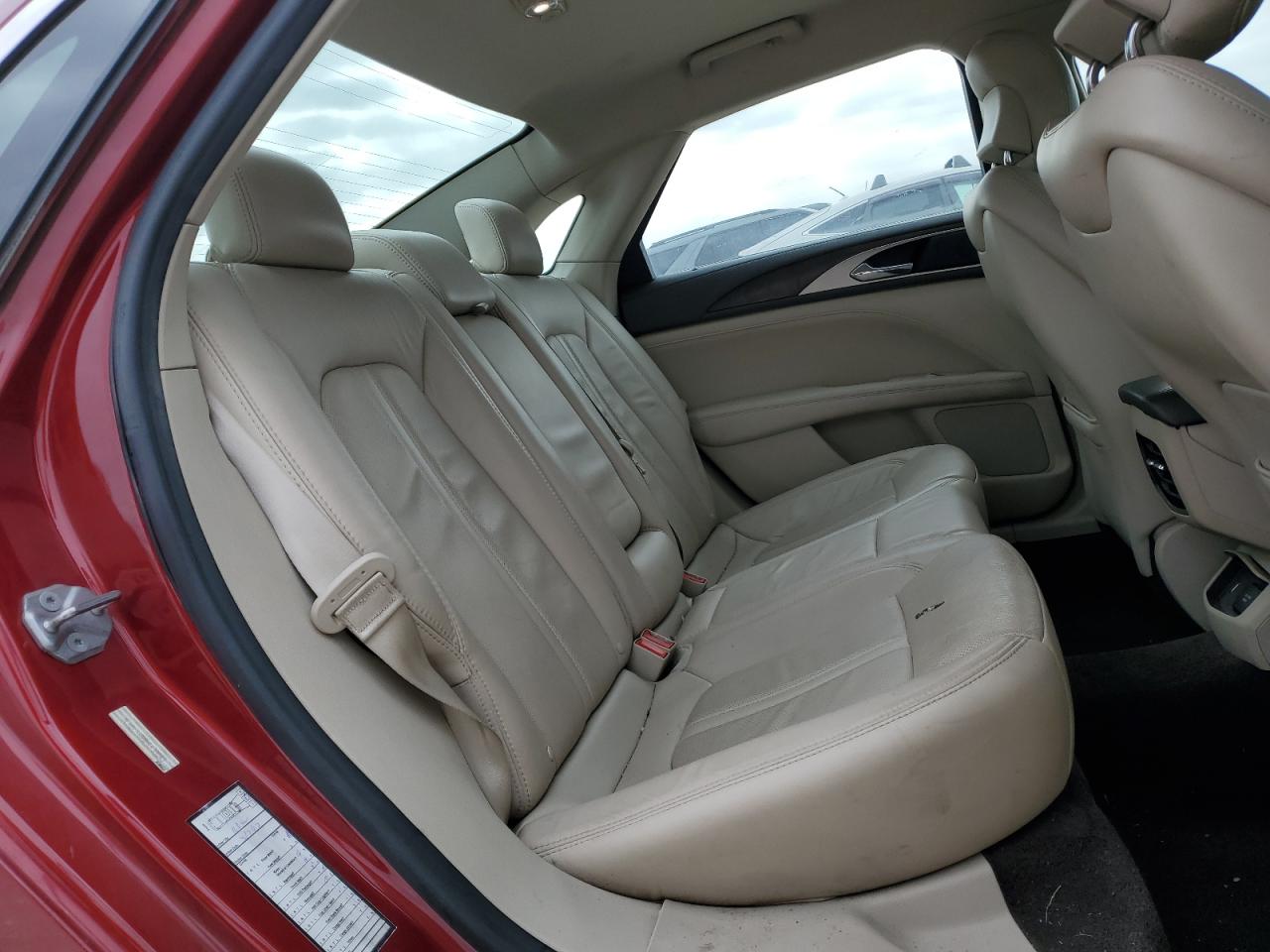 2017 Lincoln MKZ - Image 10