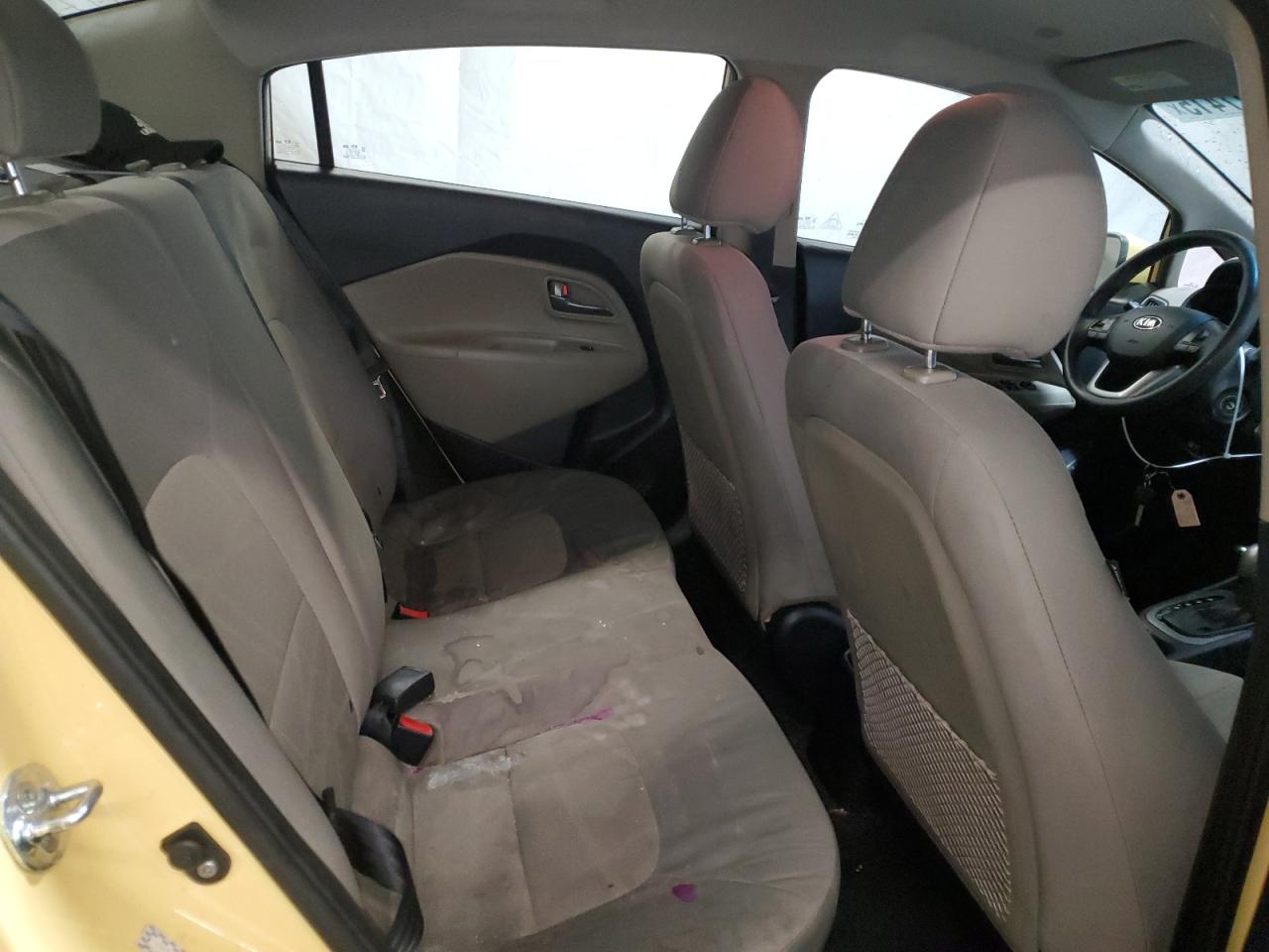 2016 Kia Rio - Image 10