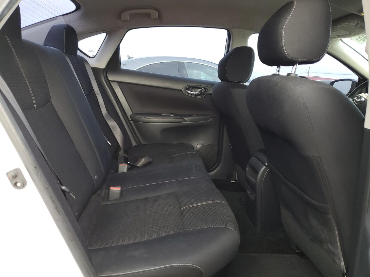 2016 Nissan Sentra - Image 10
