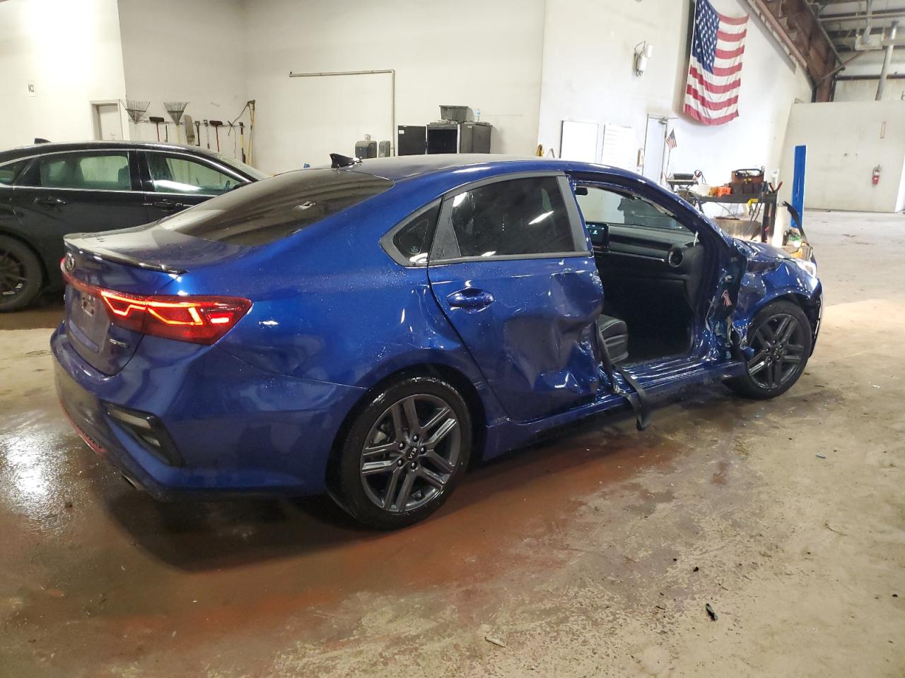 2021 Kia Forte - Image 3