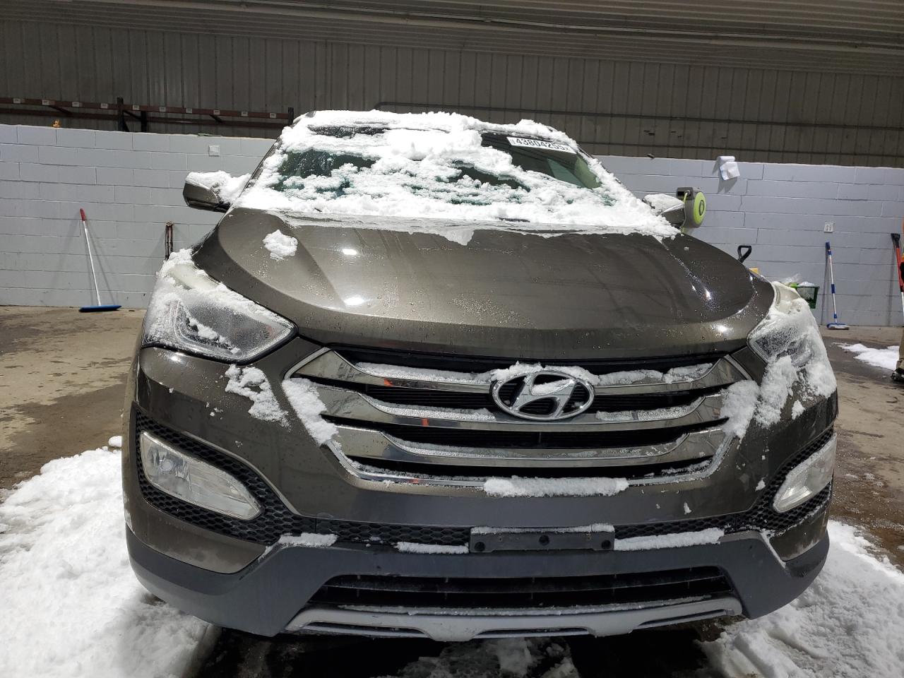 2014 Hyundai Santa Fe - Image 5