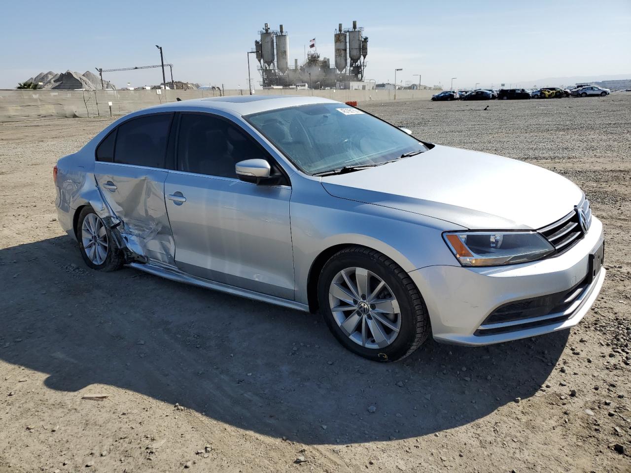 2015 Volkswagen Jetta - Image 4