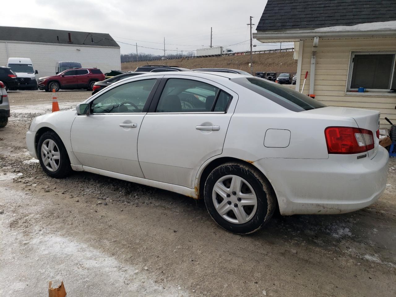 2011 Mitsubishi Galant - Image 2