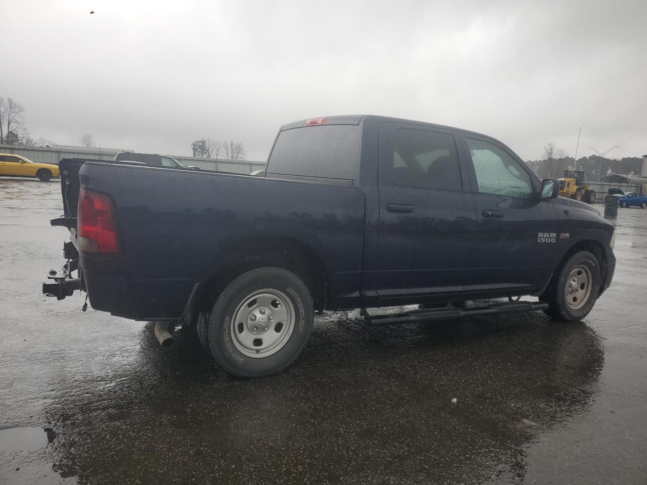 2014 RAM 1500 - Image 3