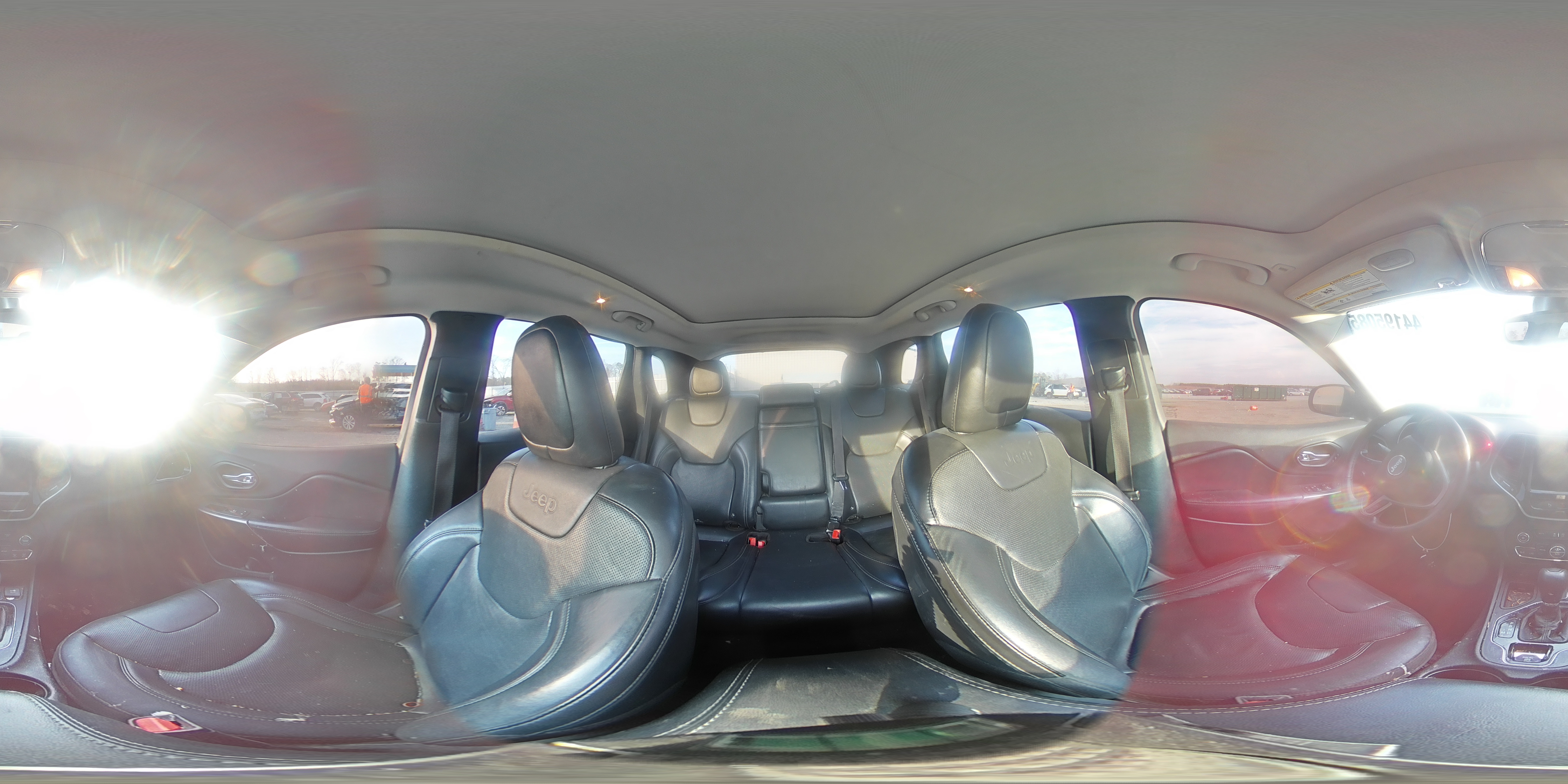 2019 Jeep Grand Cherokee - Image 14