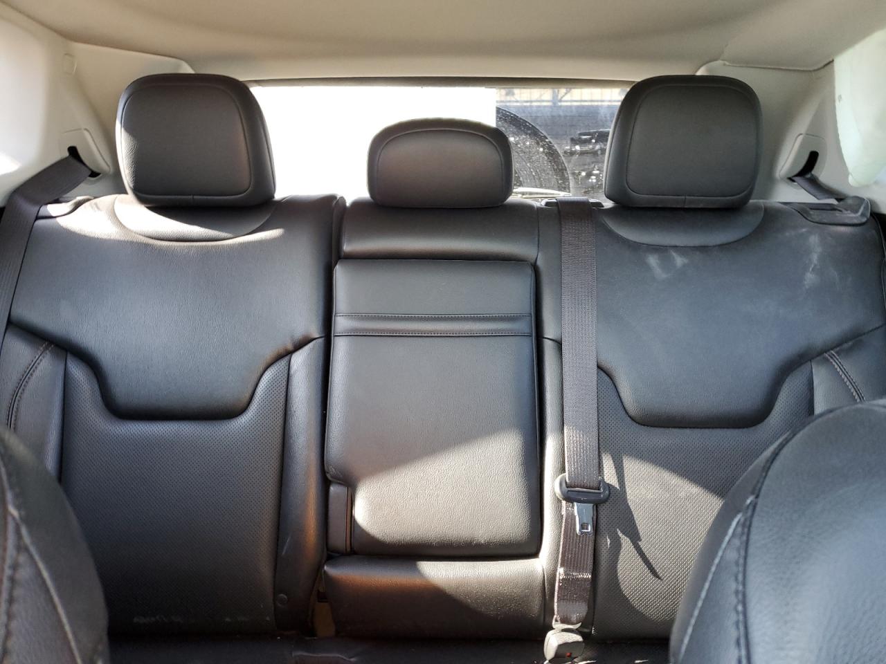 2018 Jeep Compass - Image 10