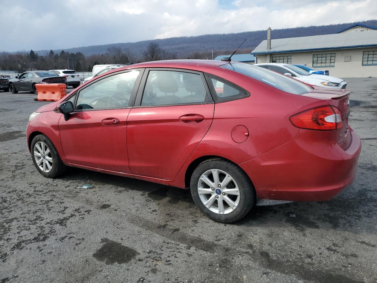 2012 Ford Fiesta - Image 2