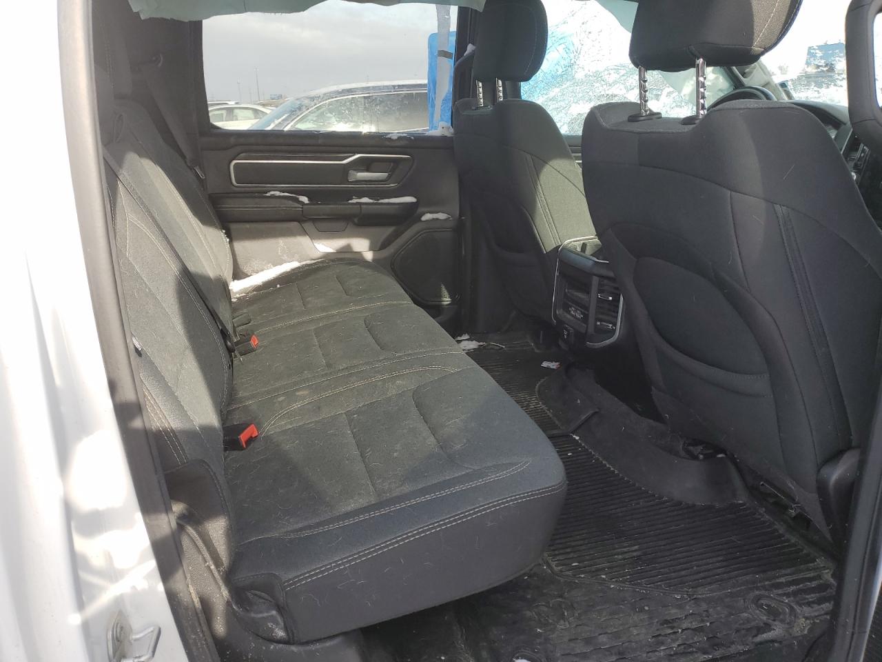 2021 RAM 1500 - Image 10