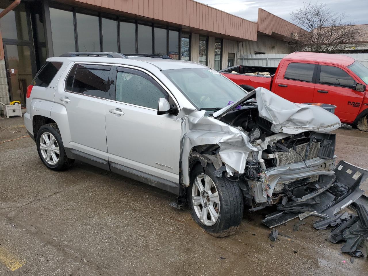 2017 GMC Terrain - Image 4