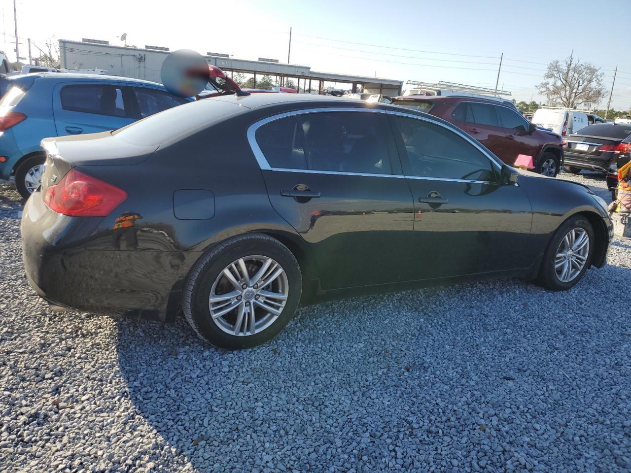 2011 Infiniti G - Image 3