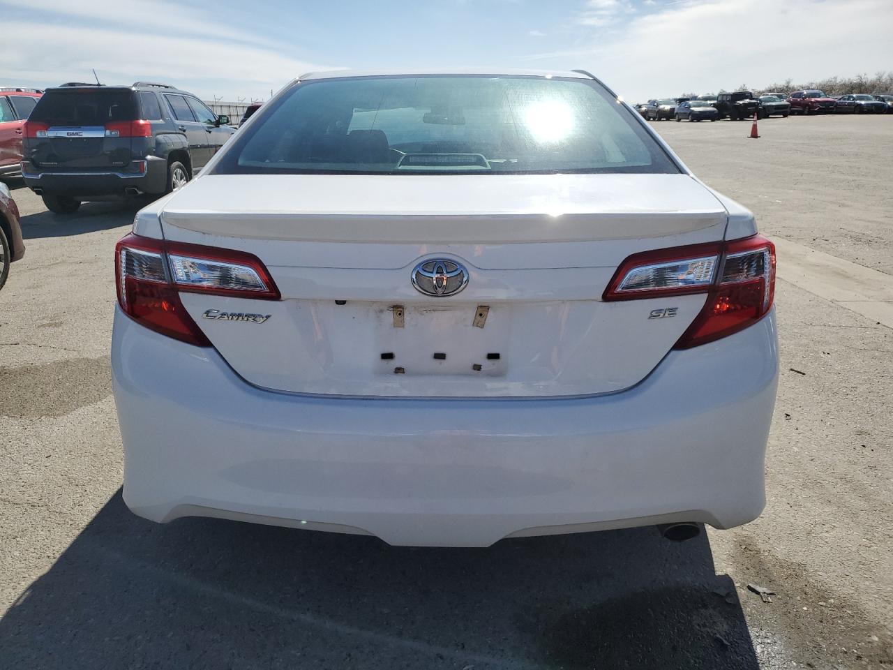 2014 Toyota Camry - Image 6