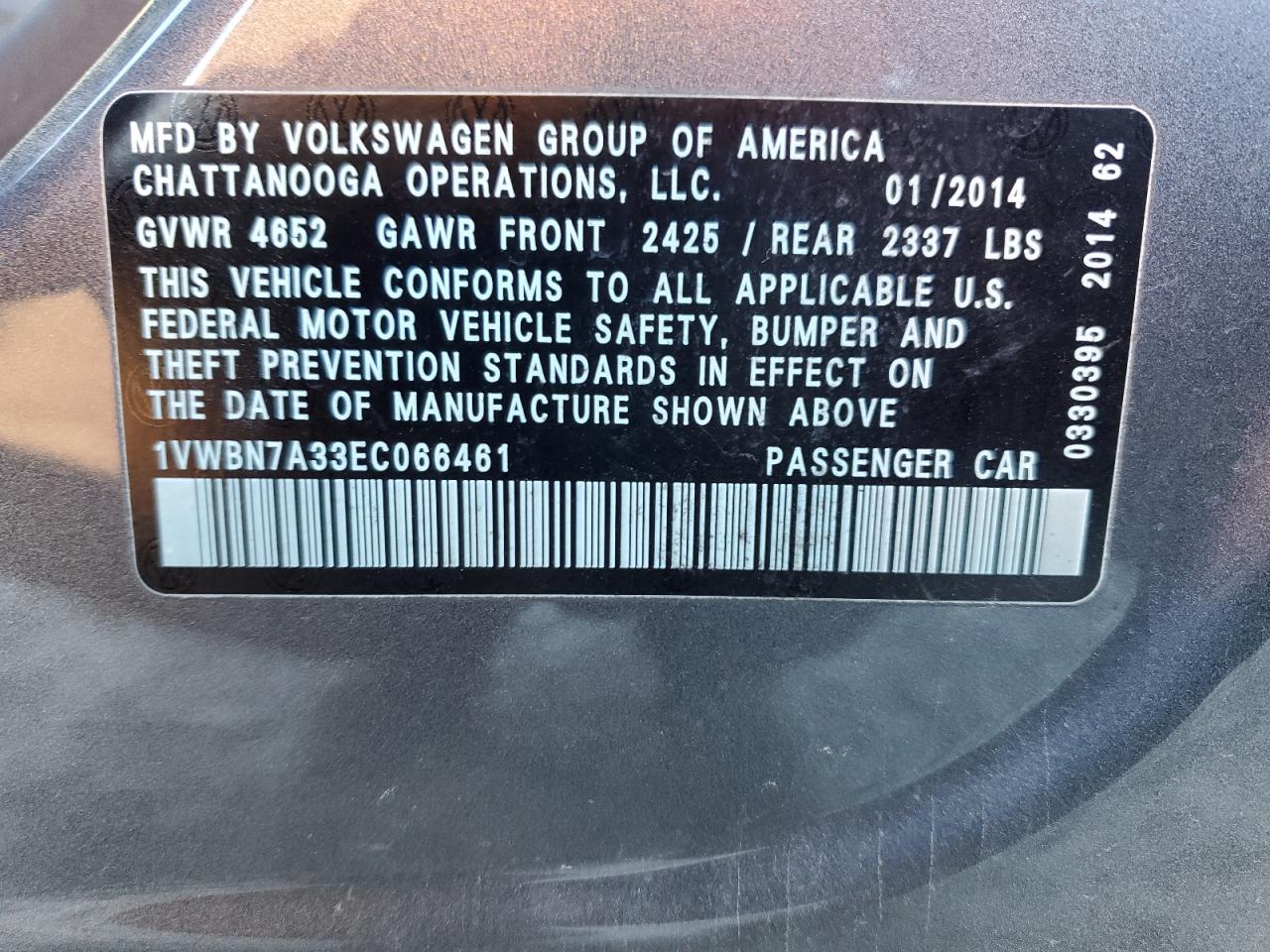 2014 Volkswagen Passat - Image 12