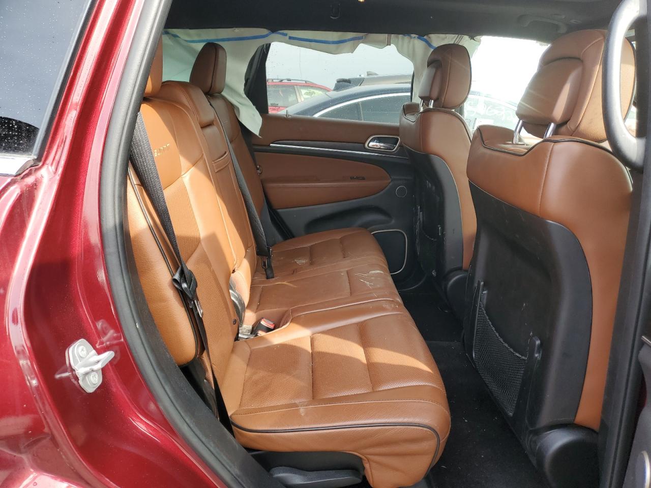 2017 Jeep Grand Cherokee - Image 11
