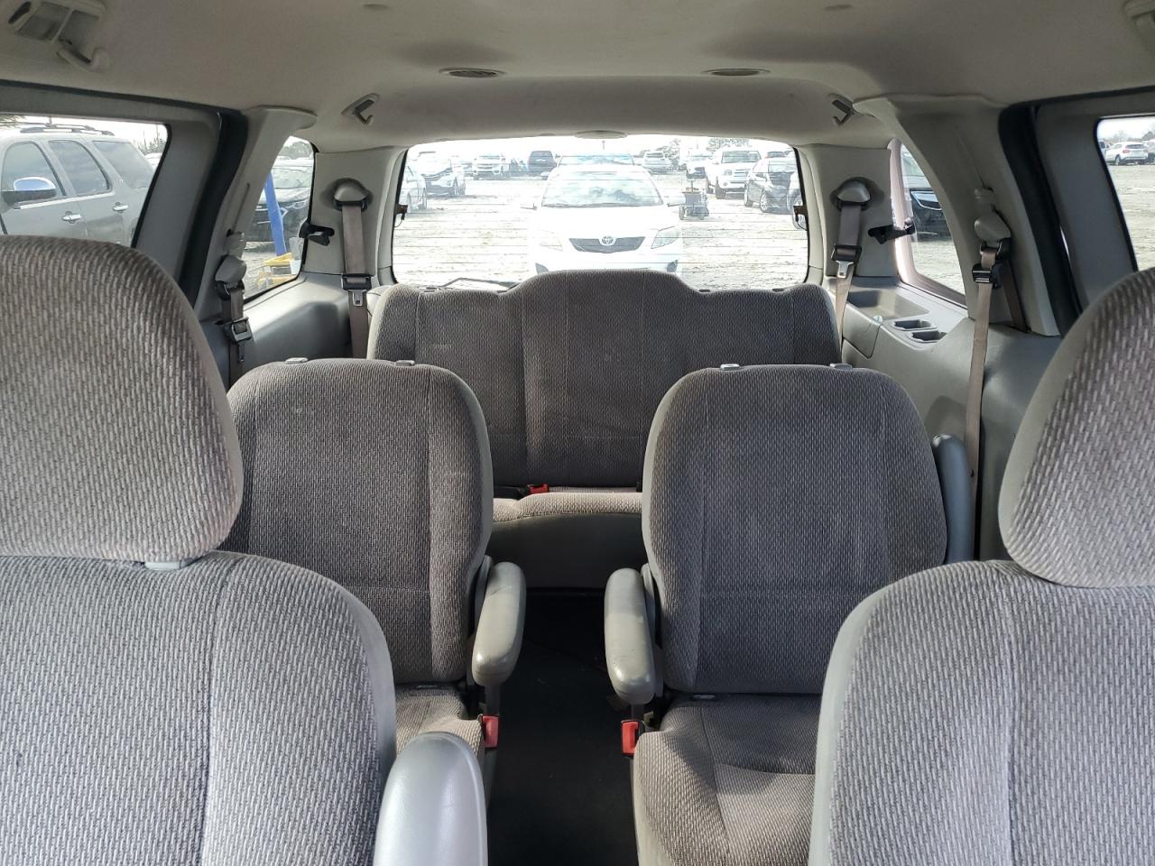 2001 Ford Windstar - Image 10