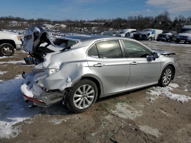  TOYOTA CAMRY 2018 Silver