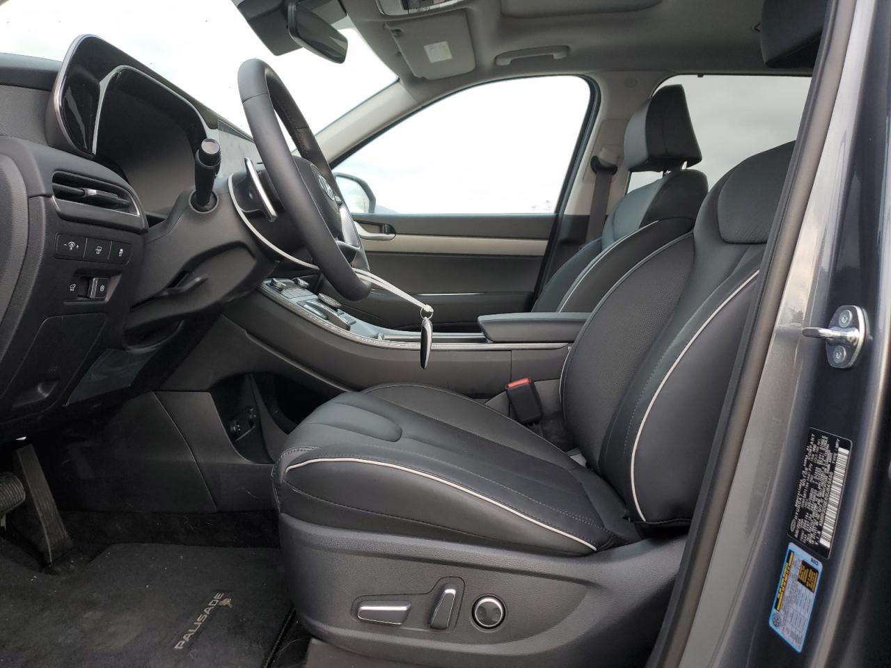 2025 Hyundai Palisade - Image 7