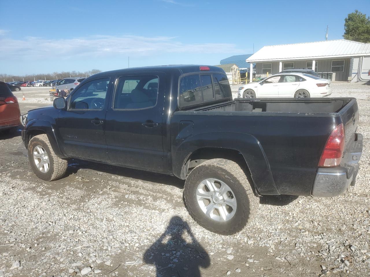 2005 Toyota Tacoma - Image 2