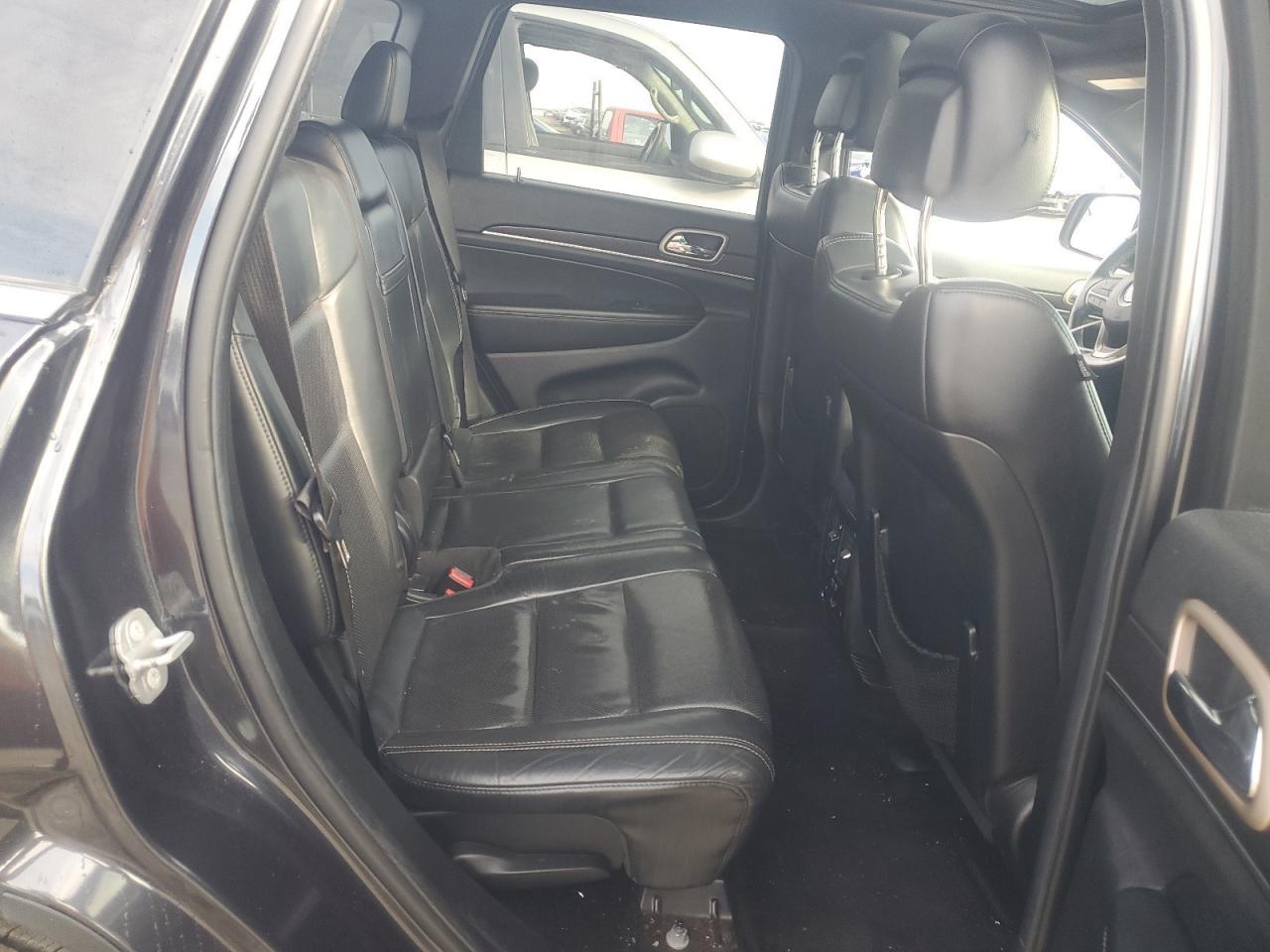 2014 Jeep Grand Cherokee - Image 11