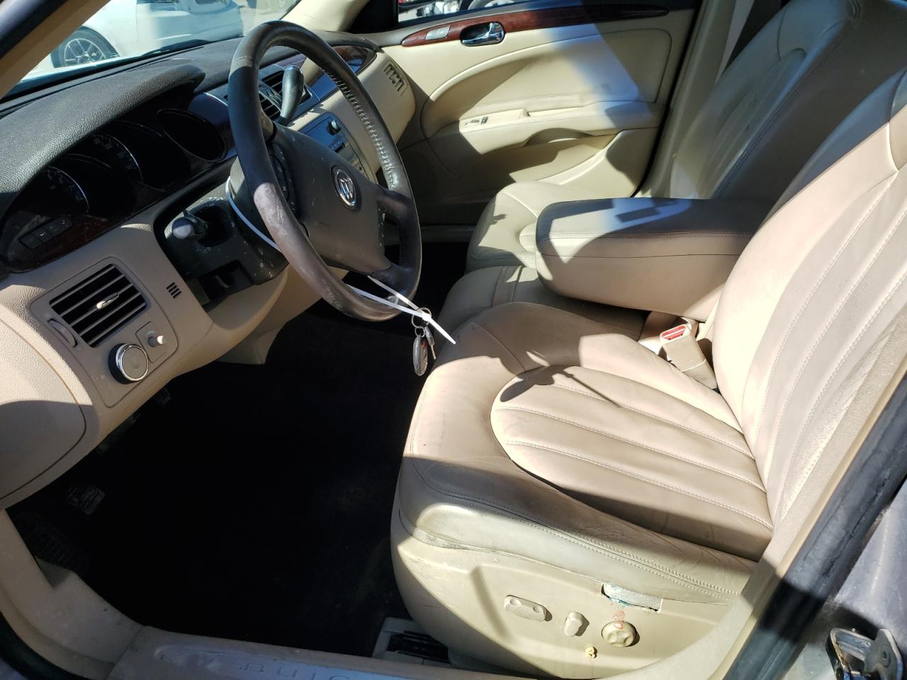2007 Buick Lucerne - Image 7