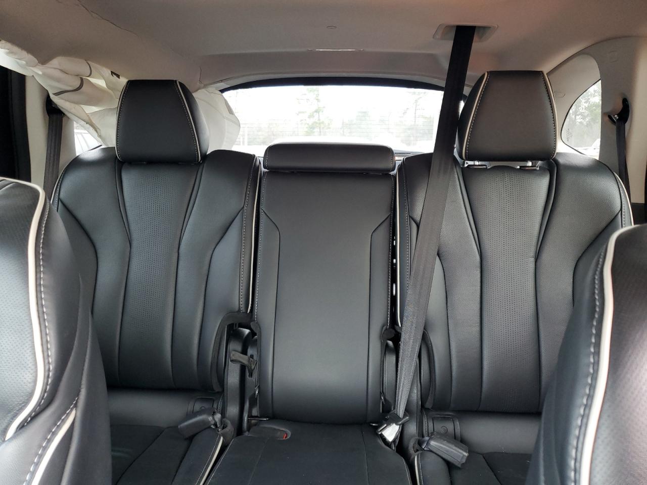 2022 Acura MDX - Image 10
