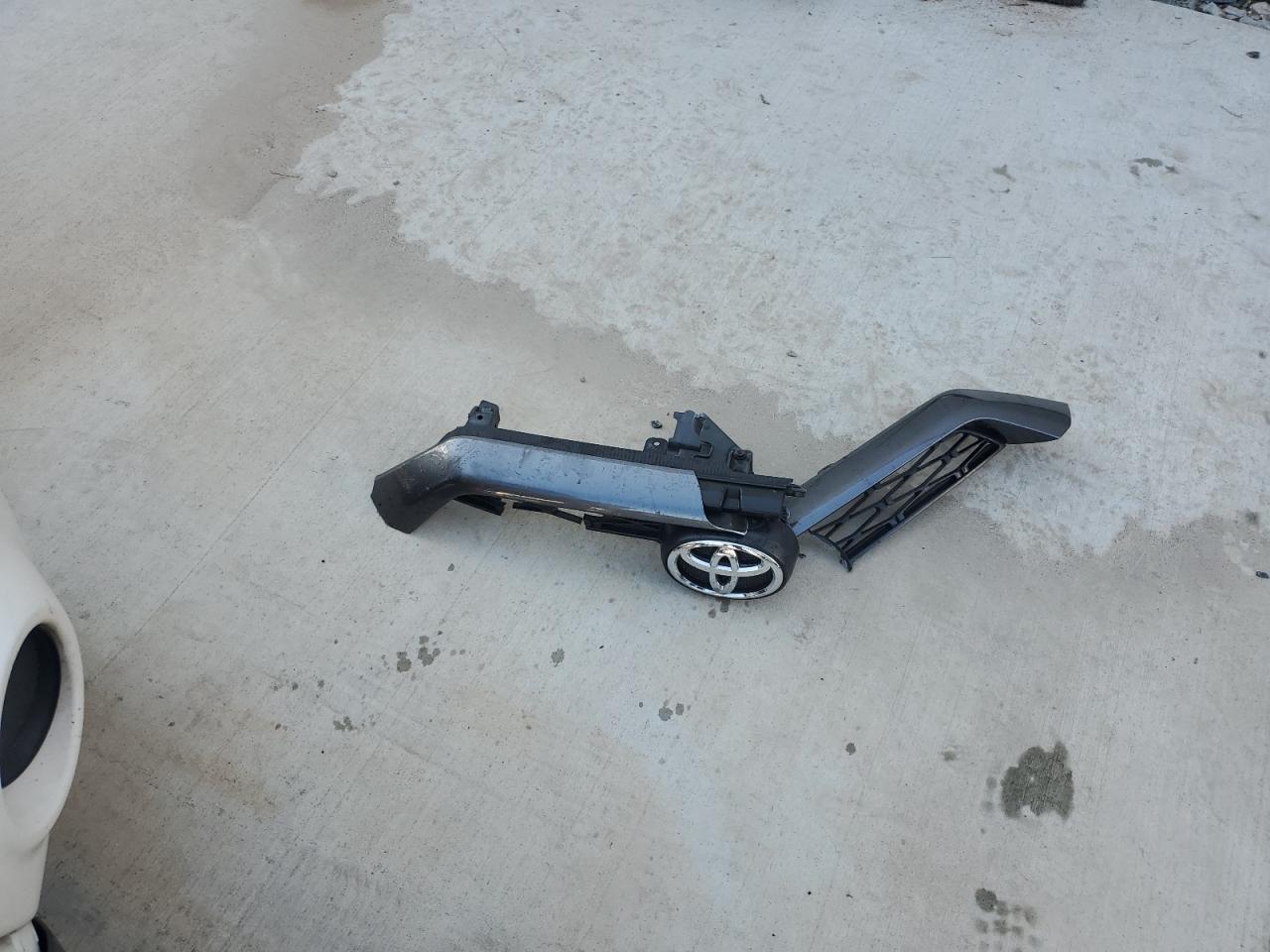 2017 Toyota 4Runner - Image 13