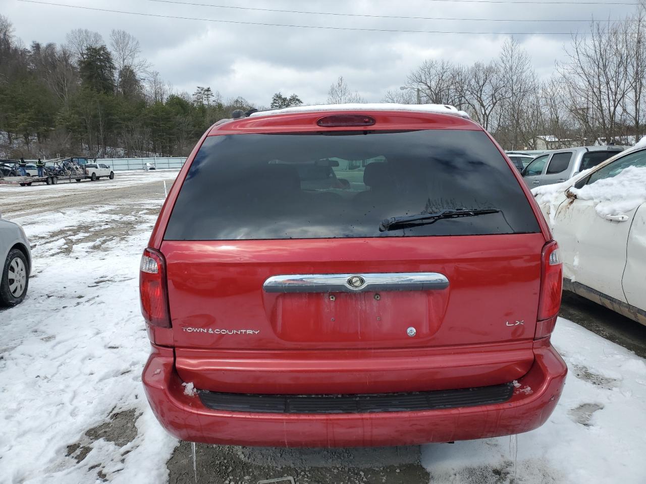 2004 Chrysler Town & Country - Image 6