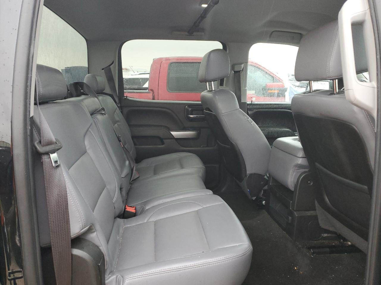 2014 Chevrolet Silverado - Image 10