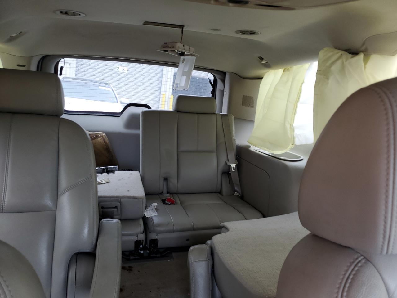 2007 Chevrolet Tahoe - Image 10