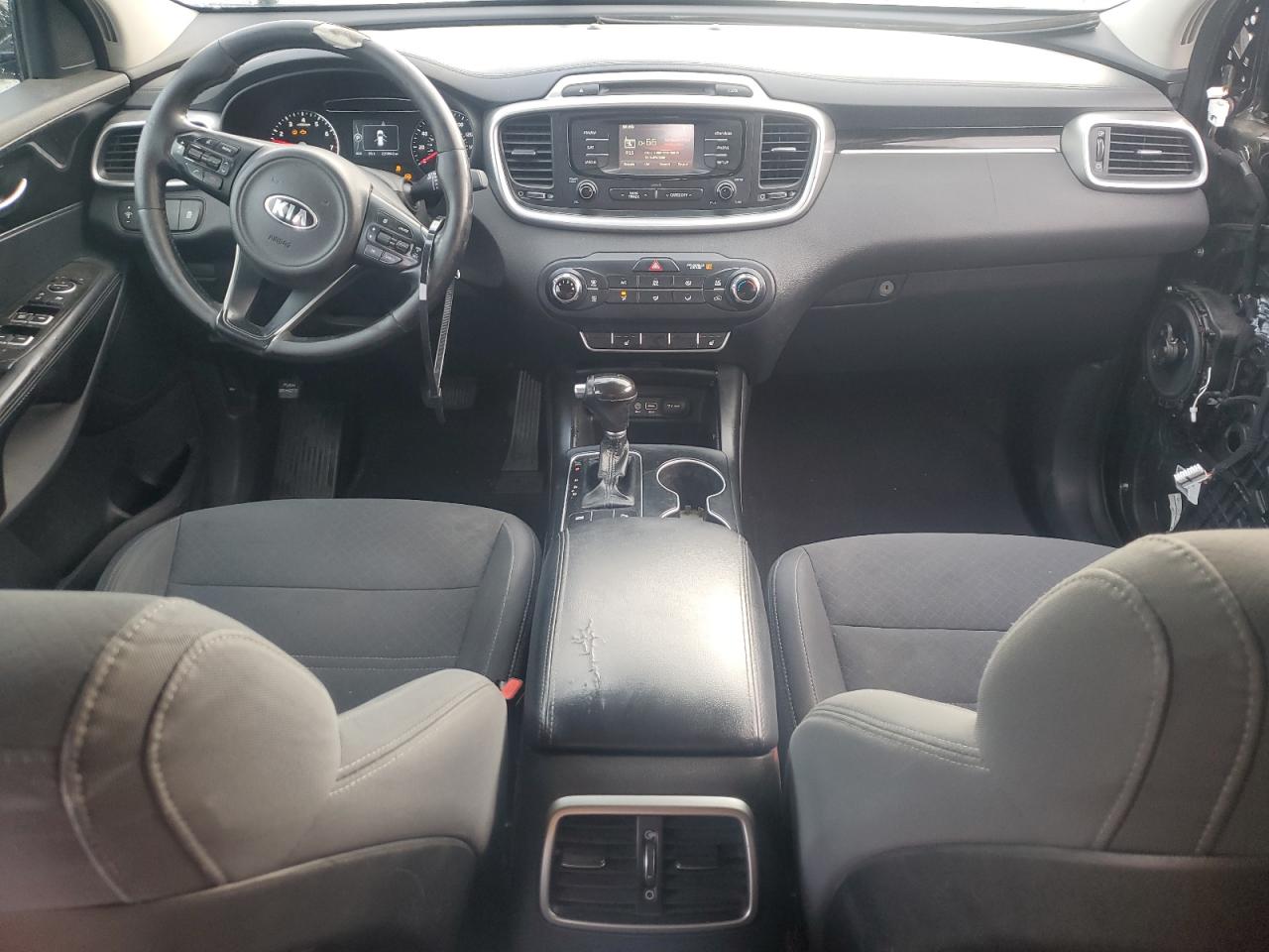 2016 Kia Sorento - Image 8