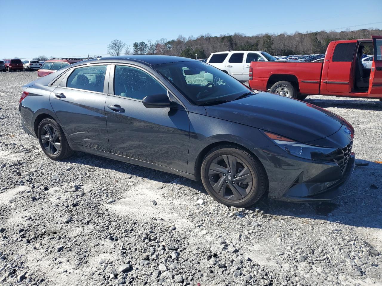 2022 Hyundai Elantra - Image 4