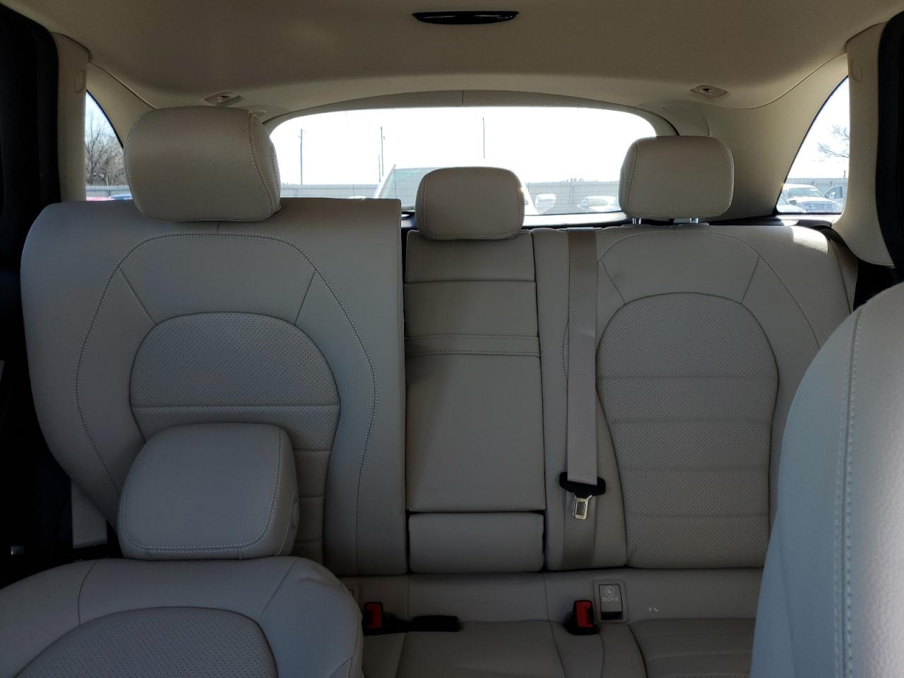 2017 Mercedes-Benz GLC - Image 10