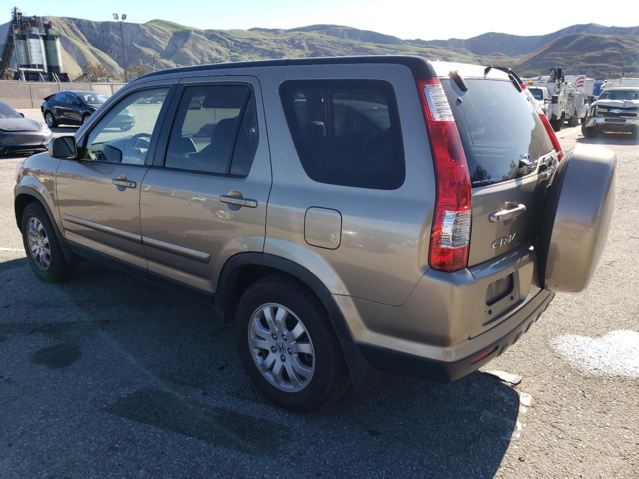 2005 Honda CR-V - Image 2