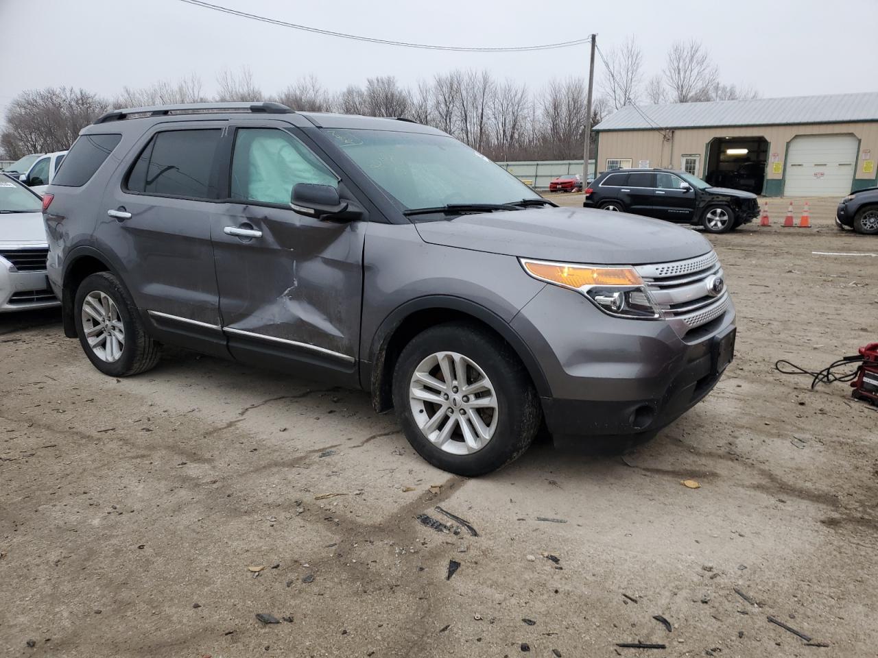 2013 Ford Explorer - Image 4
